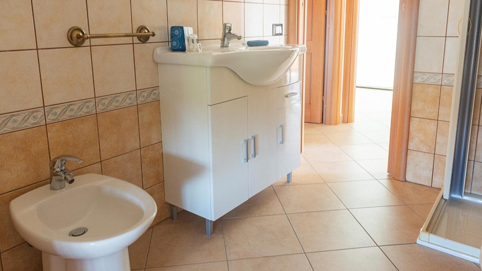 Casa Vacanze Ammentos Olmedo Bagian luar foto